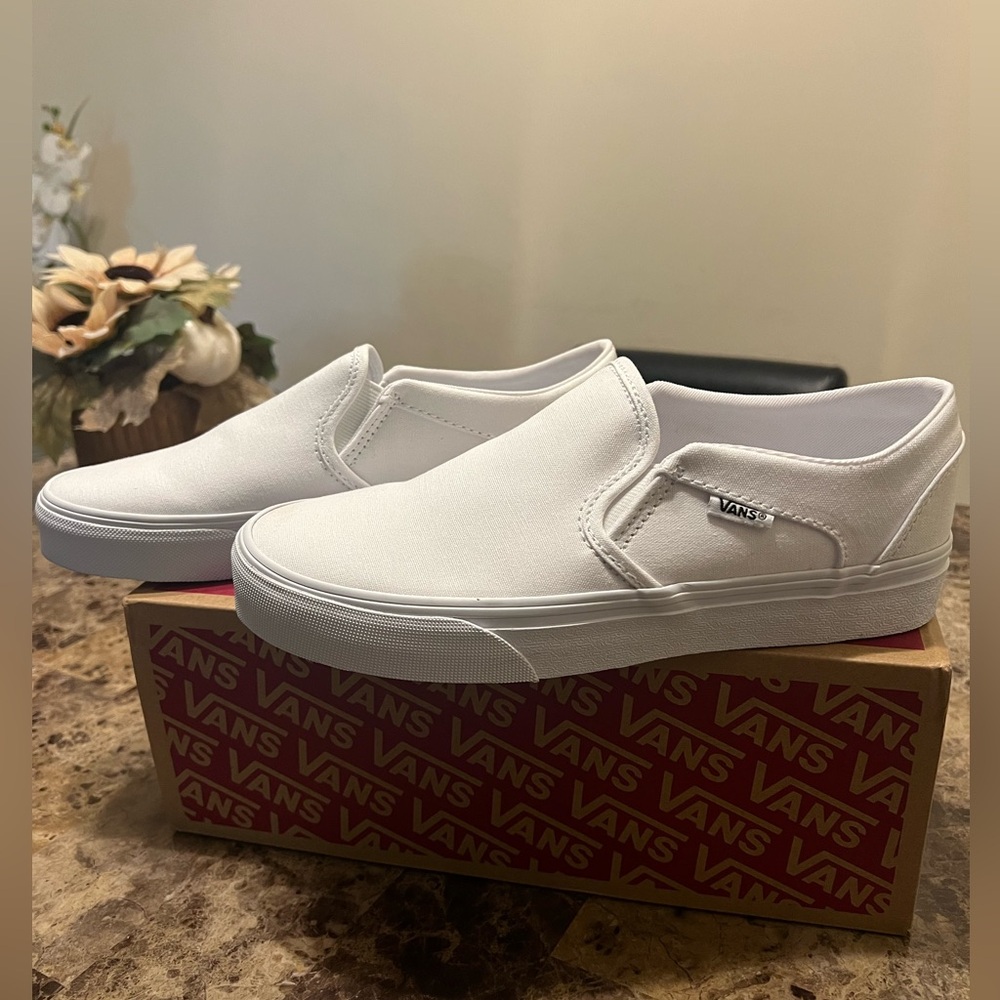 Women’s Vans Asher Slip-On